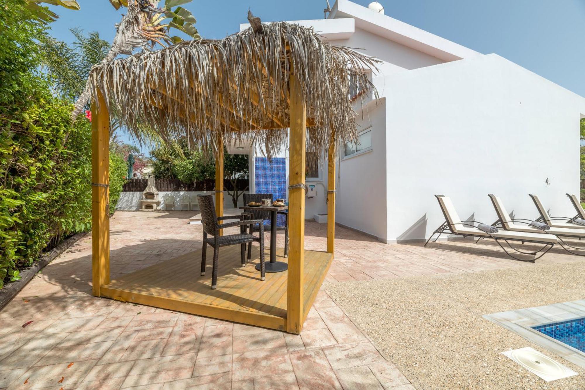 Villa Thekla Oasis *