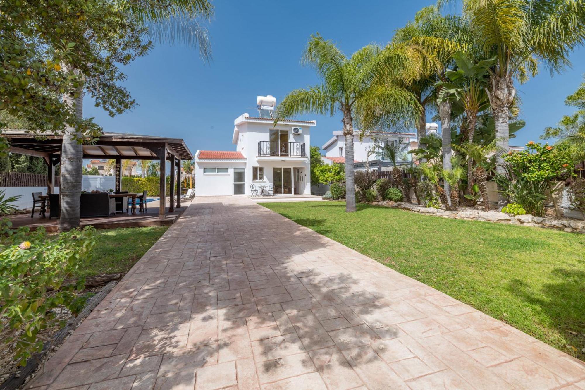 Thekla Oasis Villa